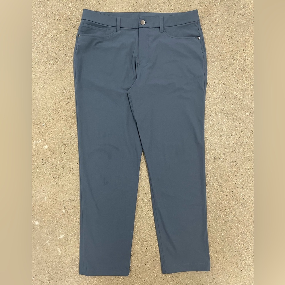 Lululemon athletica Men’s Mid Slate Blue Fitted Trouser Pants EUC